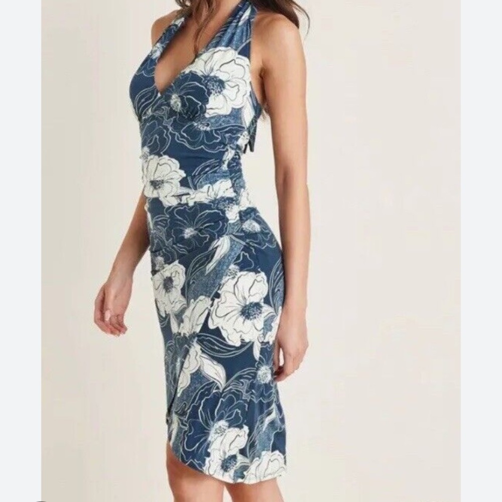 4/60$ VENUS Blue and White Sleeveless Sheath Midi Dress for Cocktail